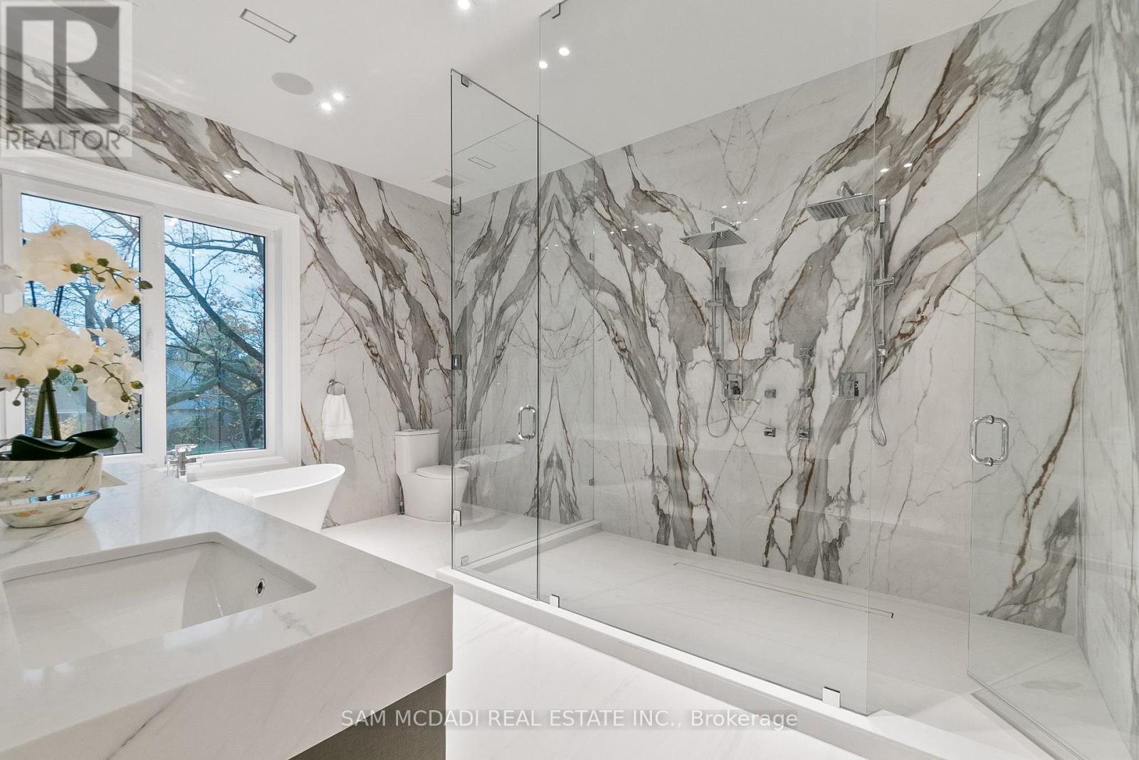 84 Pebbleridge Place, Oakville, Ontario  L6K 3Y4 - Photo 22 - W12792798