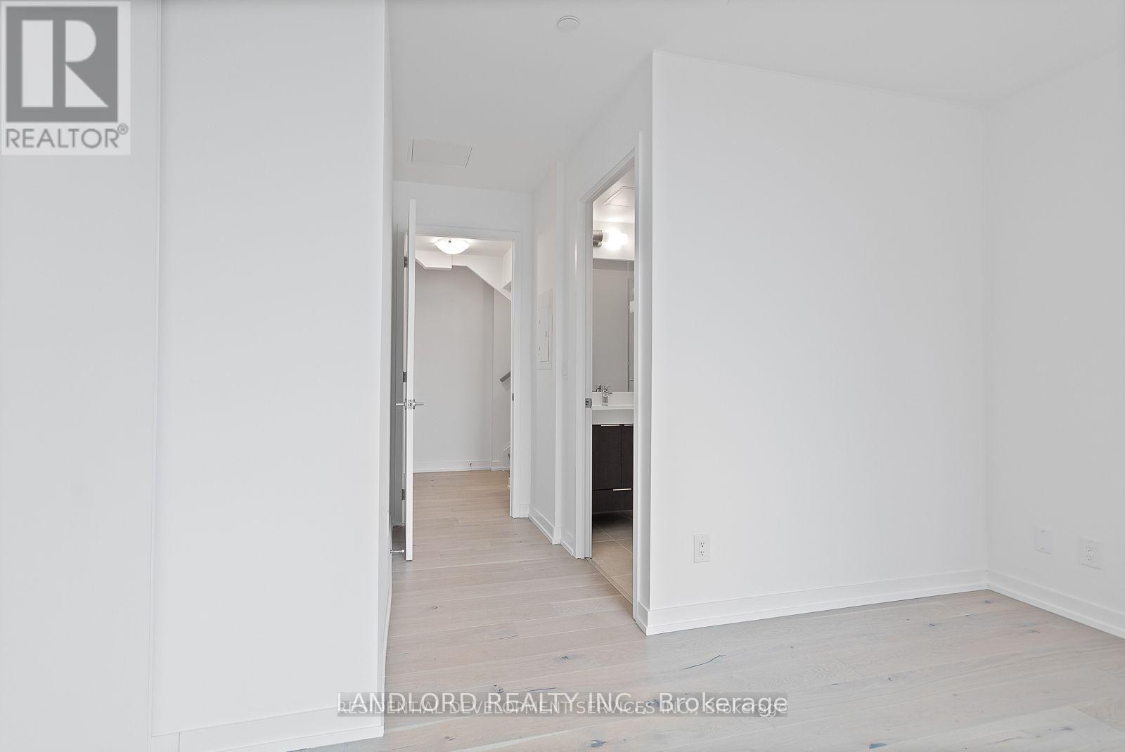 1205 - 3100 Keele Street, Toronto, Ontario  M3M 0E1 - Photo 13 - W12792822