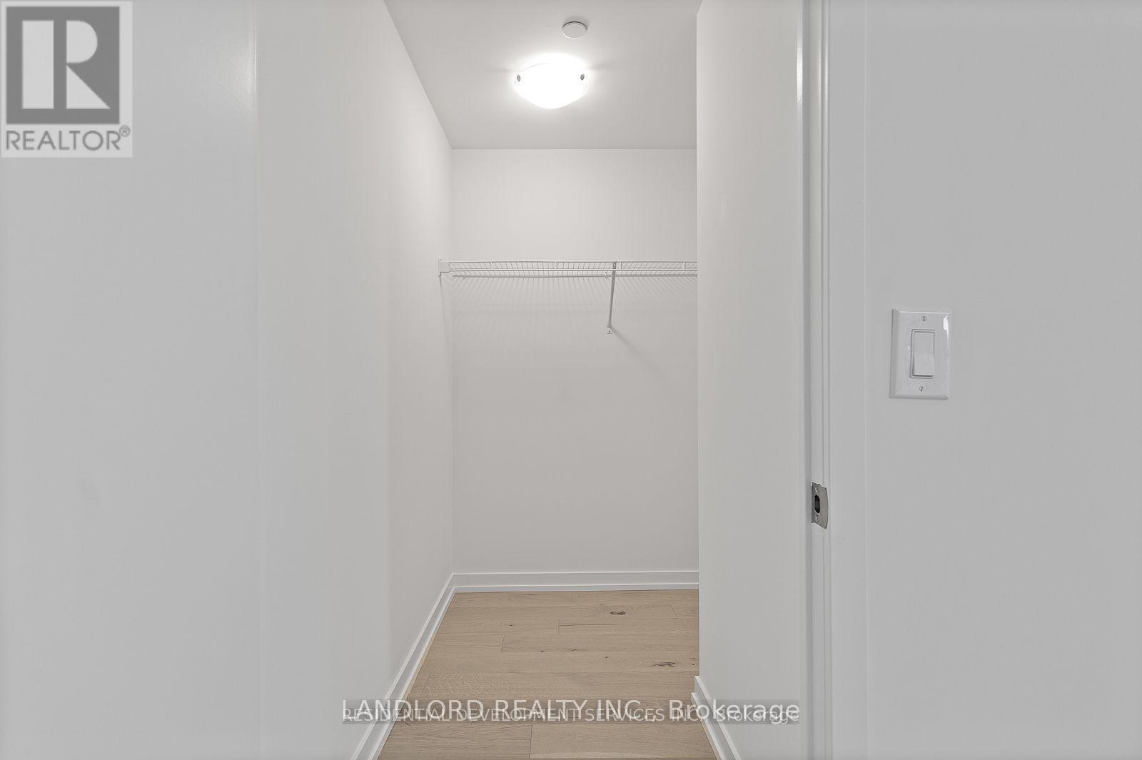 1205 - 3100 Keele Street, Toronto, Ontario  M3M 0E1 - Photo 14 - W12792822