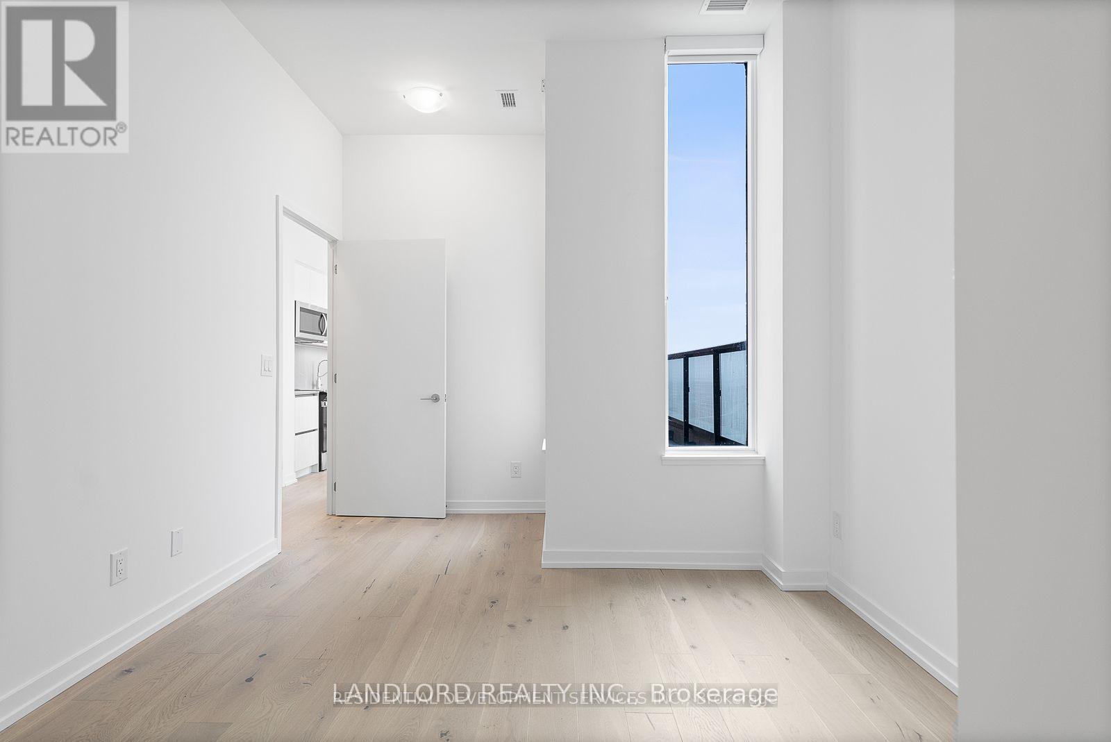 1205 - 3100 Keele Street, Toronto, Ontario  M3M 0E1 - Photo 17 - W12792822