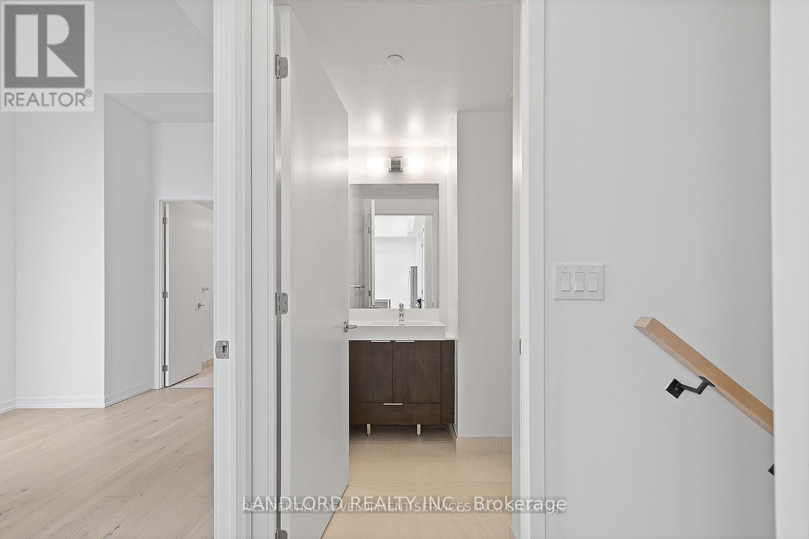 1205 - 3100 Keele Street, Toronto, Ontario  M3M 0E1 - Photo 21 - W12792822