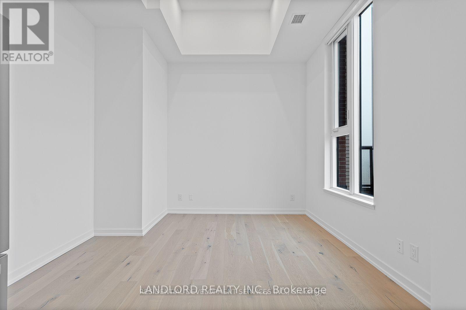 1205 - 3100 Keele Street, Toronto, Ontario  M3M 0E1 - Photo 7 - W12792822