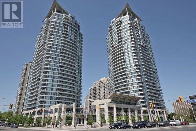 612 - 33 Elm Drive W, Mississauga, Ontario  L5B 4M1 - Photo 2 - W12792834