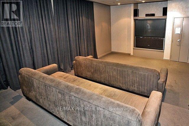 612 - 33 Elm Drive W, Mississauga, Ontario  L5B 4M1 - Photo 9 - W12792834