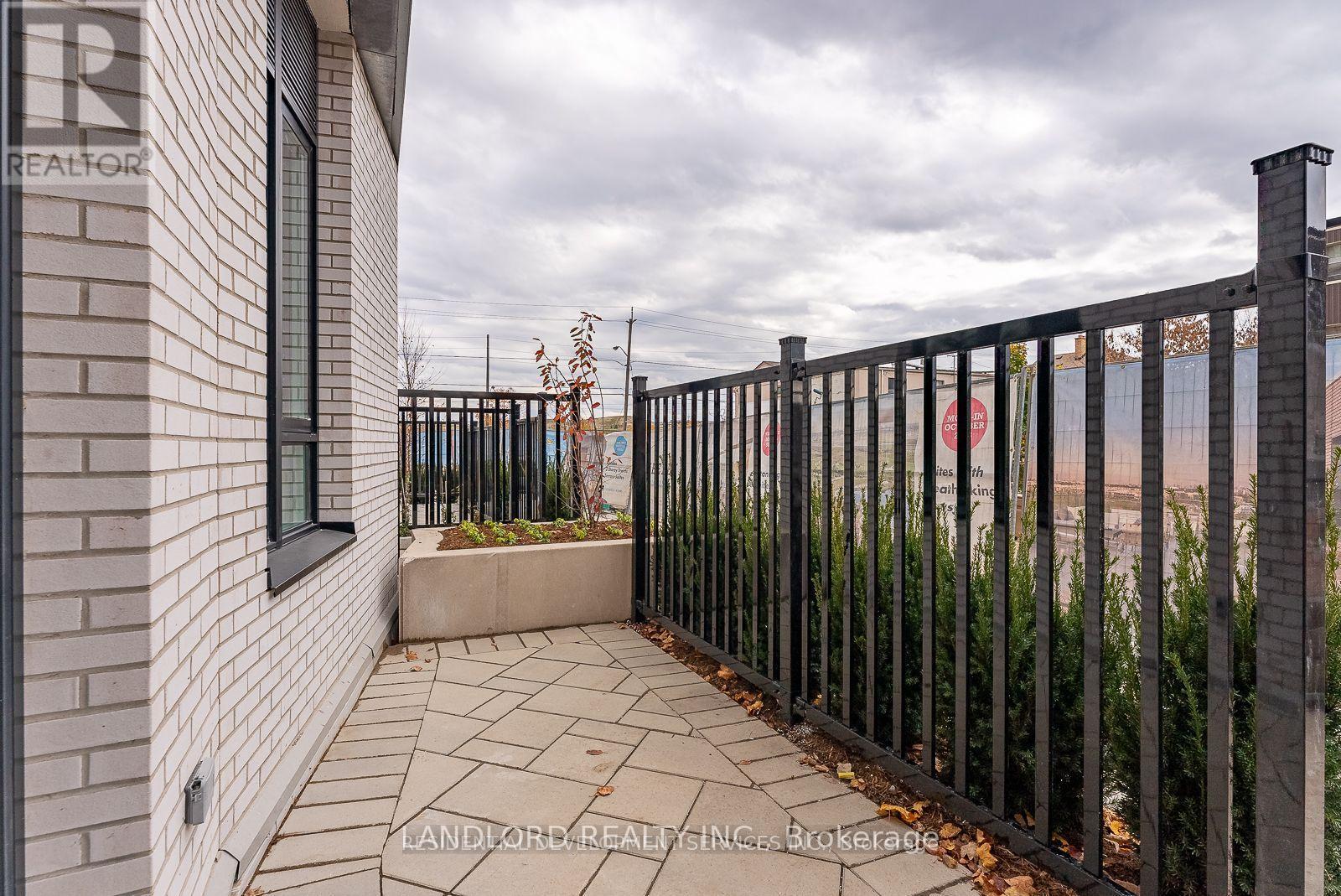 118 - 11 Maryport Avenue, Toronto, Ontario  M3M 0E2 - Photo 7 - W12792850