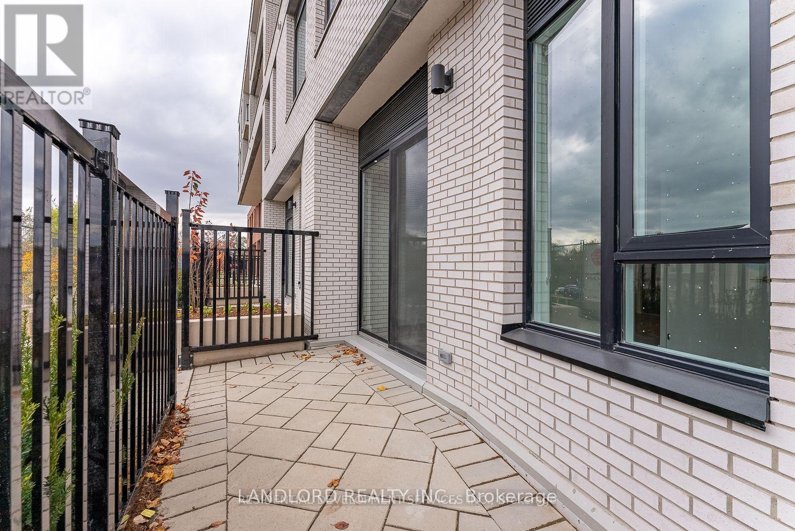 118 - 11 Maryport Avenue, Toronto, Ontario  M3M 0E2 - Photo 8 - W12792850