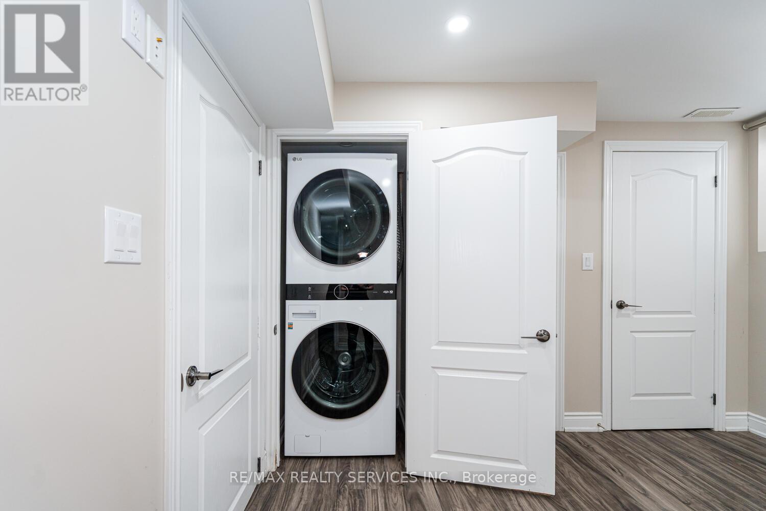 34 Thornvalley Terrace, Caledon, Ontario  L7C 4H9 - Photo 46 - W12792856