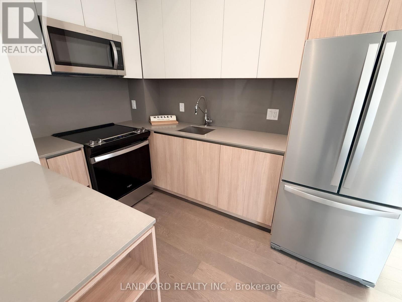 112 - 15 Maryport Avenue, Toronto, Ontario  M3M 0E1 - Photo 5 - W12792892