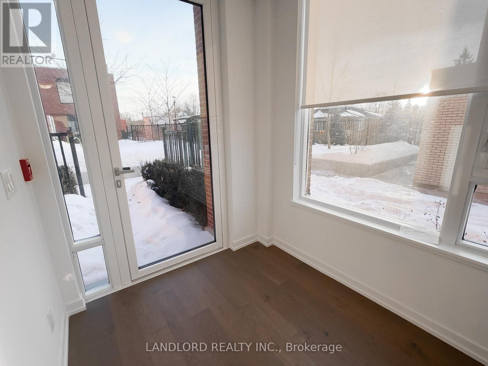 112 - 15 Maryport Avenue, Toronto, Ontario  M3M 0E1 - Photo 9 - W12792892