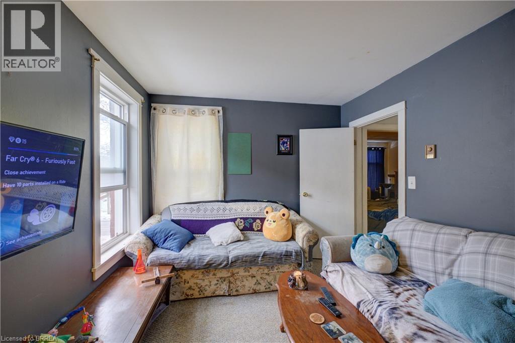 38 Nelson Street, Brantford, Ontario  N3T 2M8 - Photo 9 - 40805139