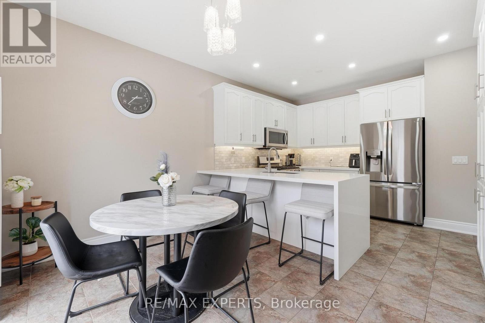 74 Boulder Crescent, Hamilton, Ontario  L0R 1P0 - Photo 16 - X12792894