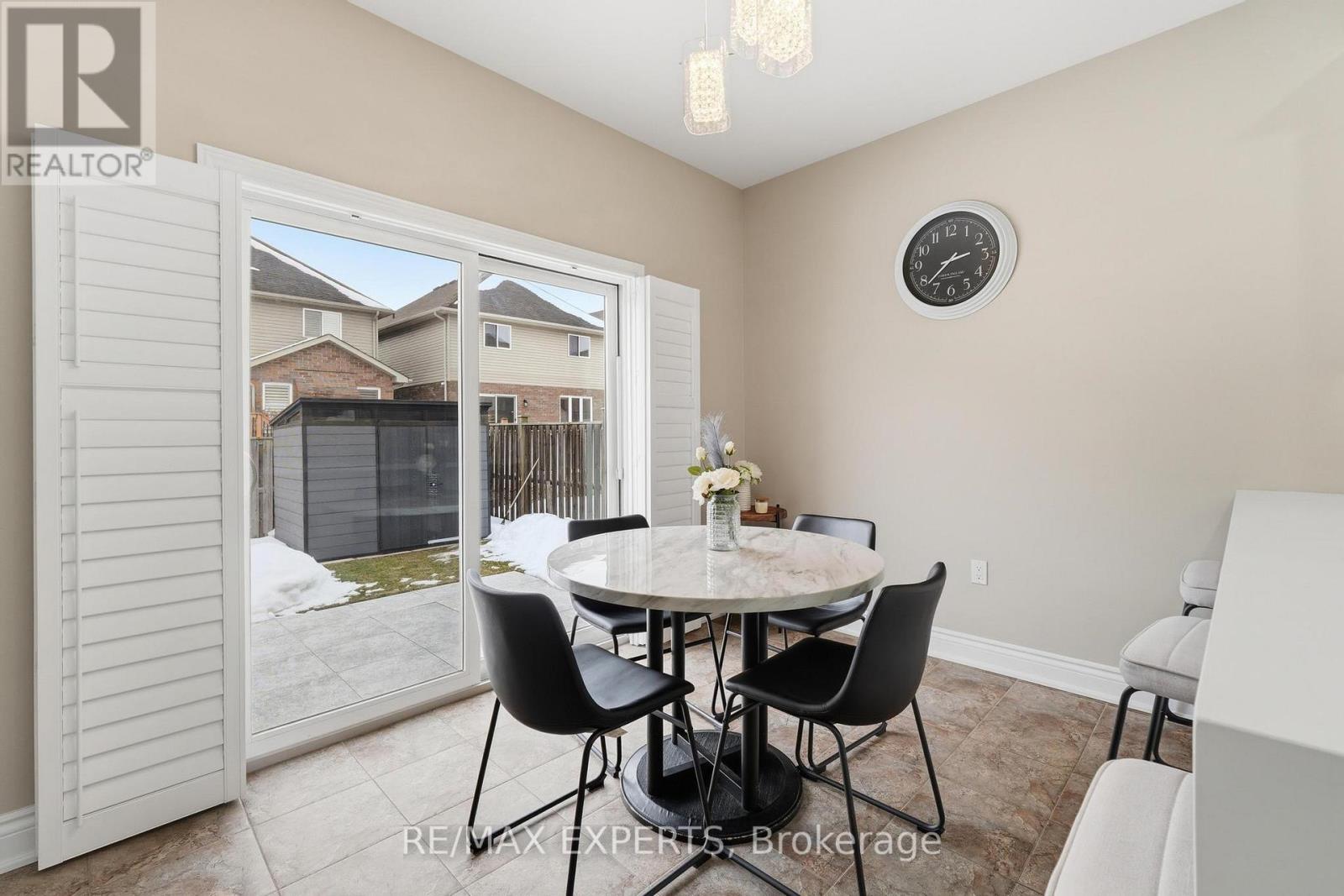 74 Boulder Crescent, Hamilton, Ontario  L0R 1P0 - Photo 17 - X12792894