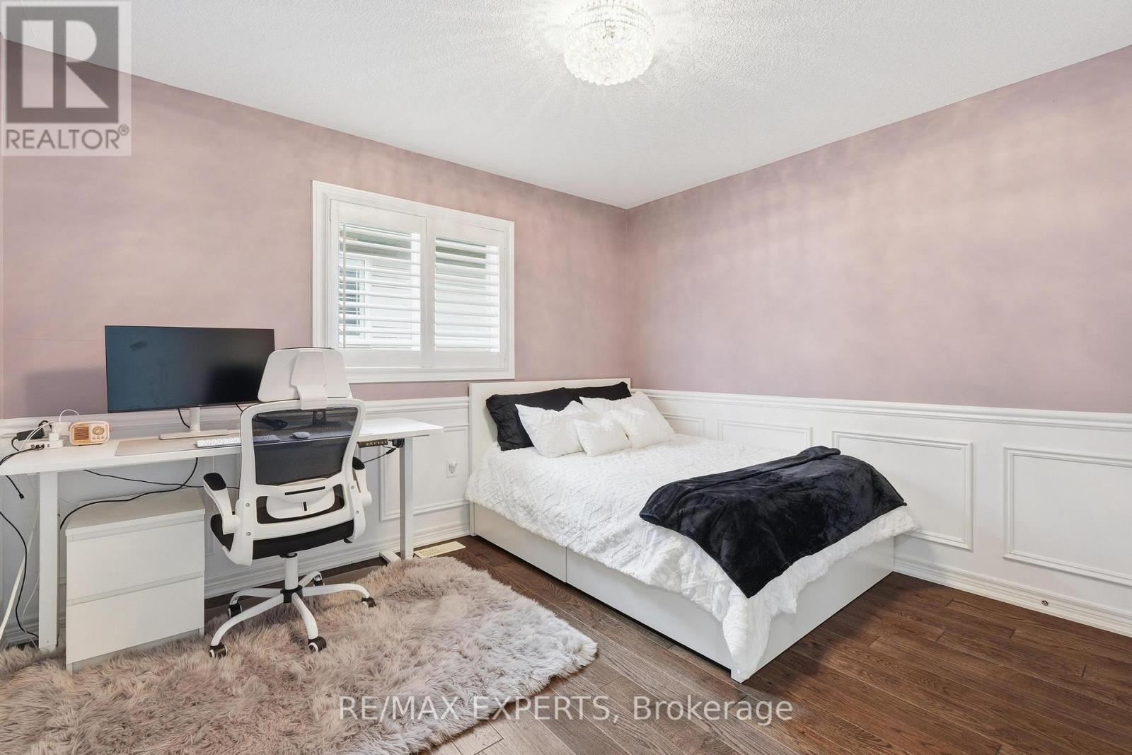 74 Boulder Crescent, Hamilton, Ontario  L0R 1P0 - Photo 34 - X12792894