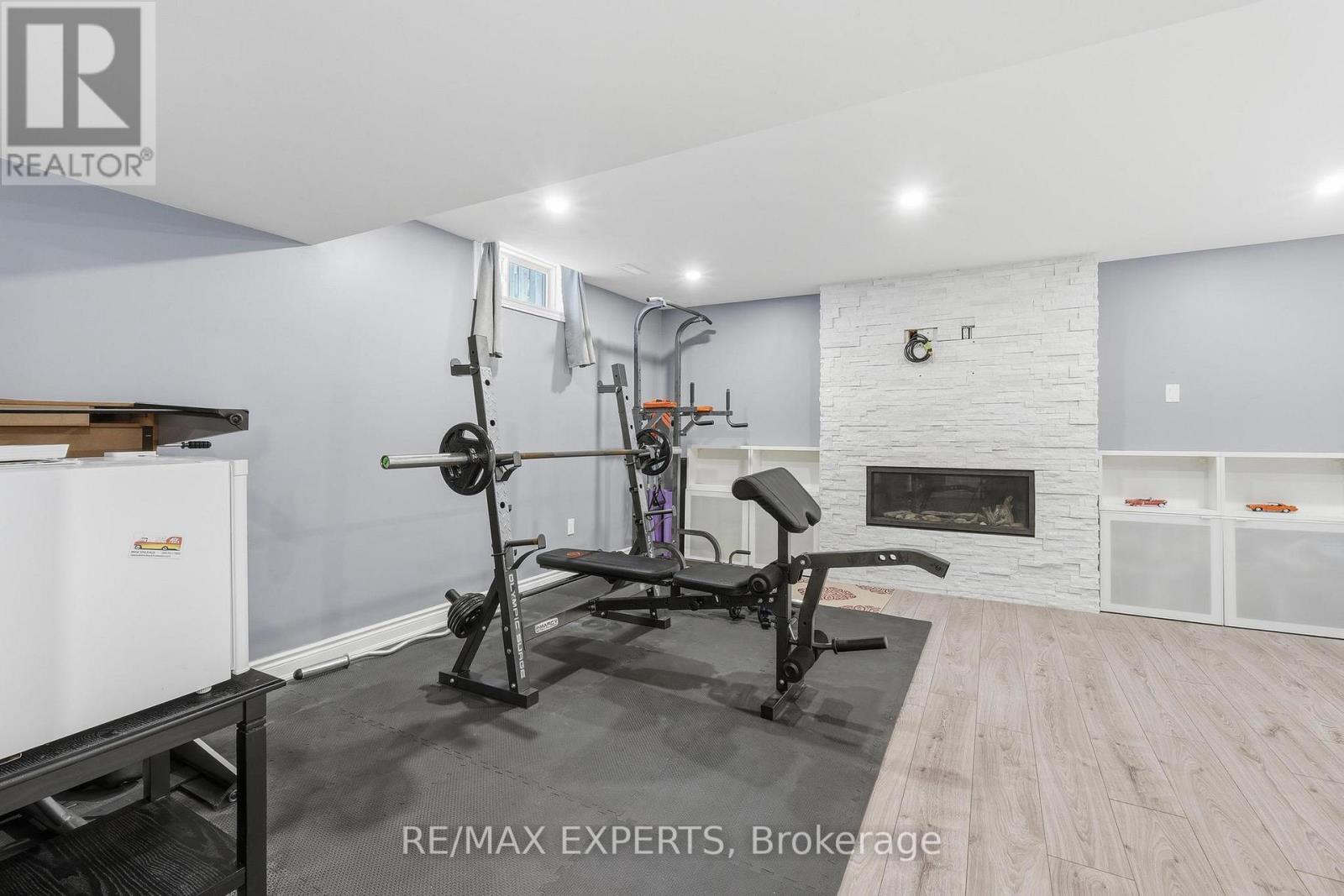 74 Boulder Crescent, Hamilton, Ontario  L0R 1P0 - Photo 38 - X12792894