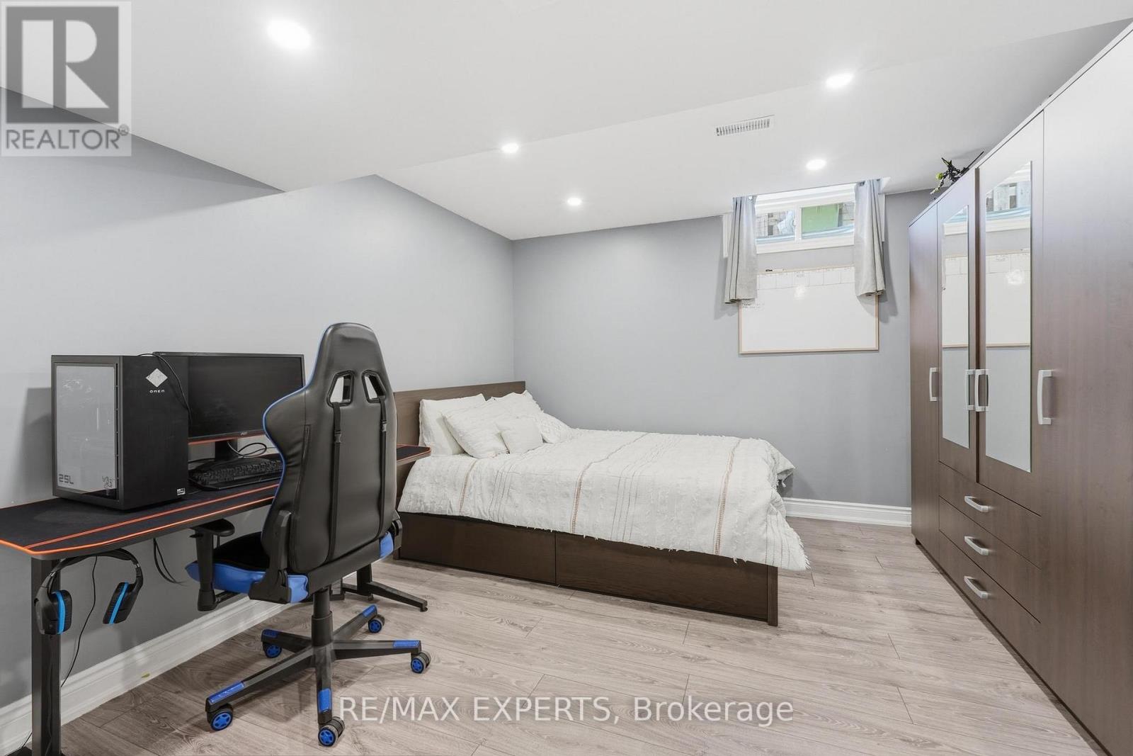 74 Boulder Crescent, Hamilton, Ontario  L0R 1P0 - Photo 41 - X12792894