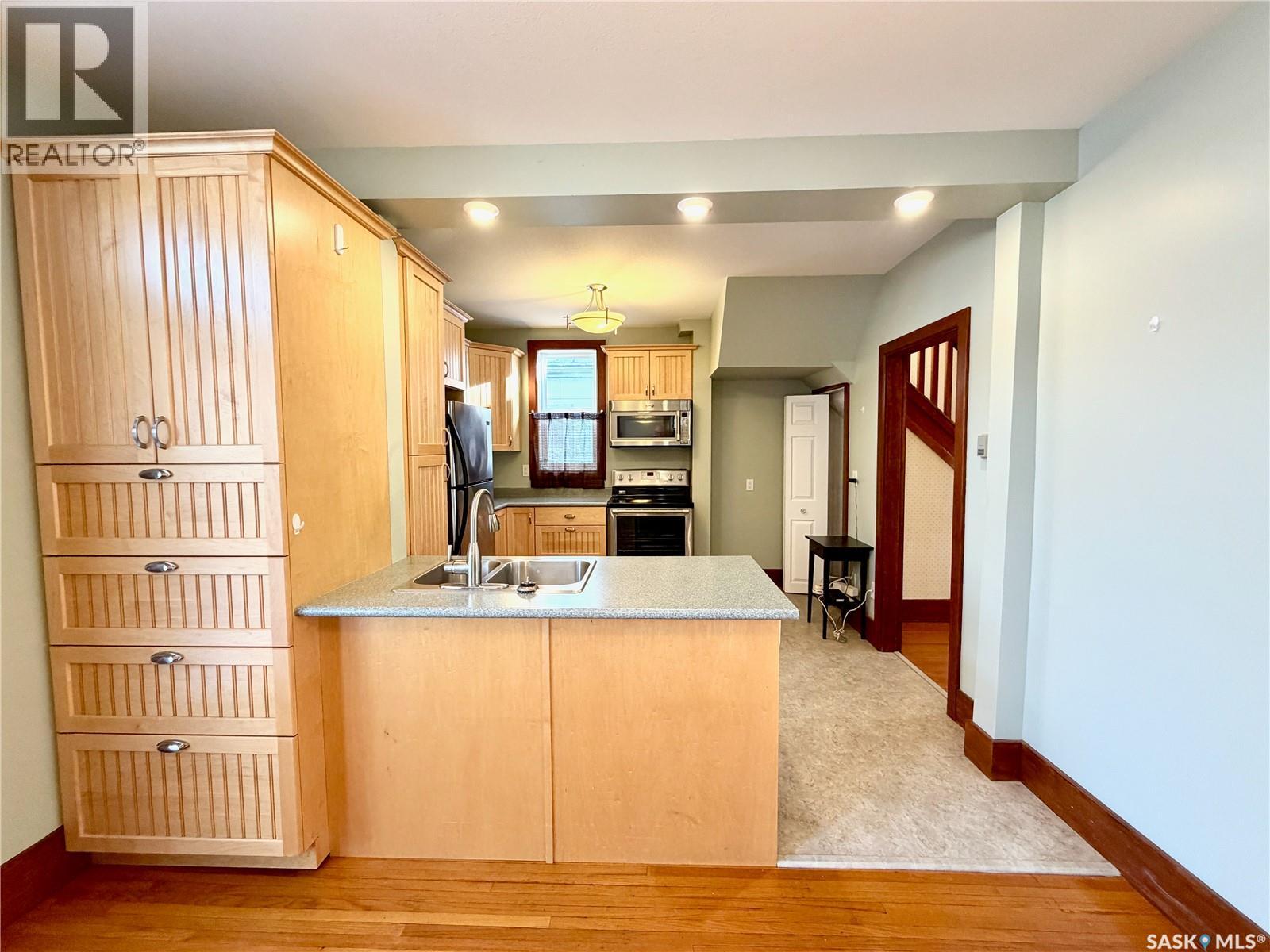 304 32nd Street W, Saskatoon, Saskatchewan  S7L 0S6 - Photo 11 - SK028692