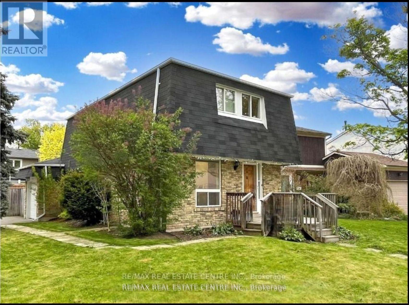 25 IVANIC COURT, Whitby, Ontario