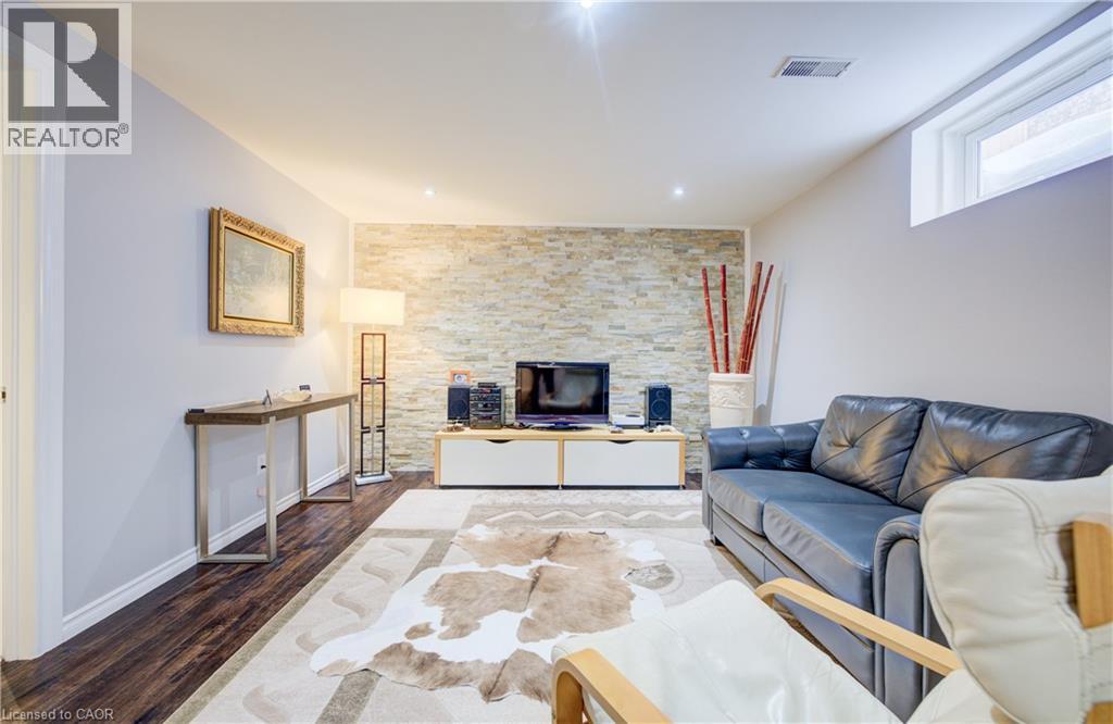 64 Hidden Creek Drive, Kitchener, Ontario  N2N 3N7 - Photo 21 - 40805057