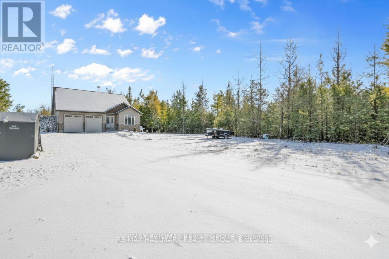 3710 Paden Road, Ottawa, Ontario  K0A 2T0 - Photo 2 - X12784082