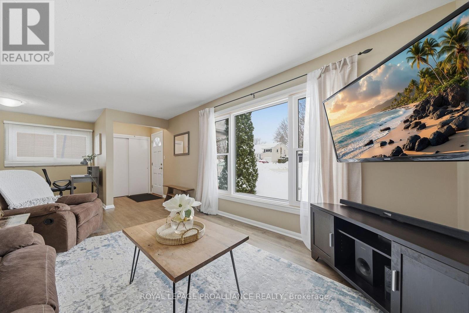 533 Bridge Street E, Belleville (Belleville Ward), Ontario  K8N 1R7 - Photo 13 - X12792924