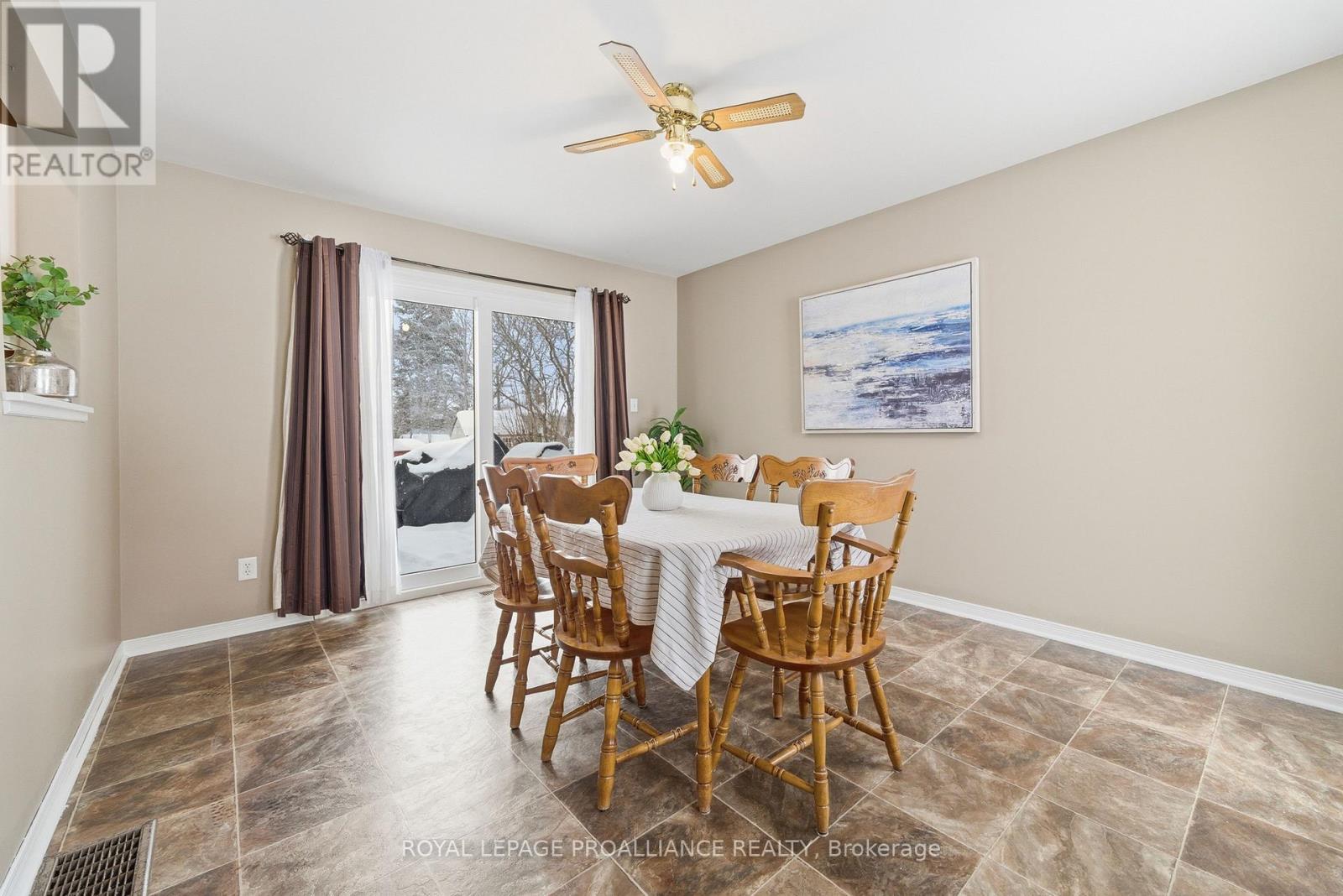 533 Bridge Street E, Belleville (Belleville Ward), Ontario  K8N 1R7 - Photo 24 - X12792924