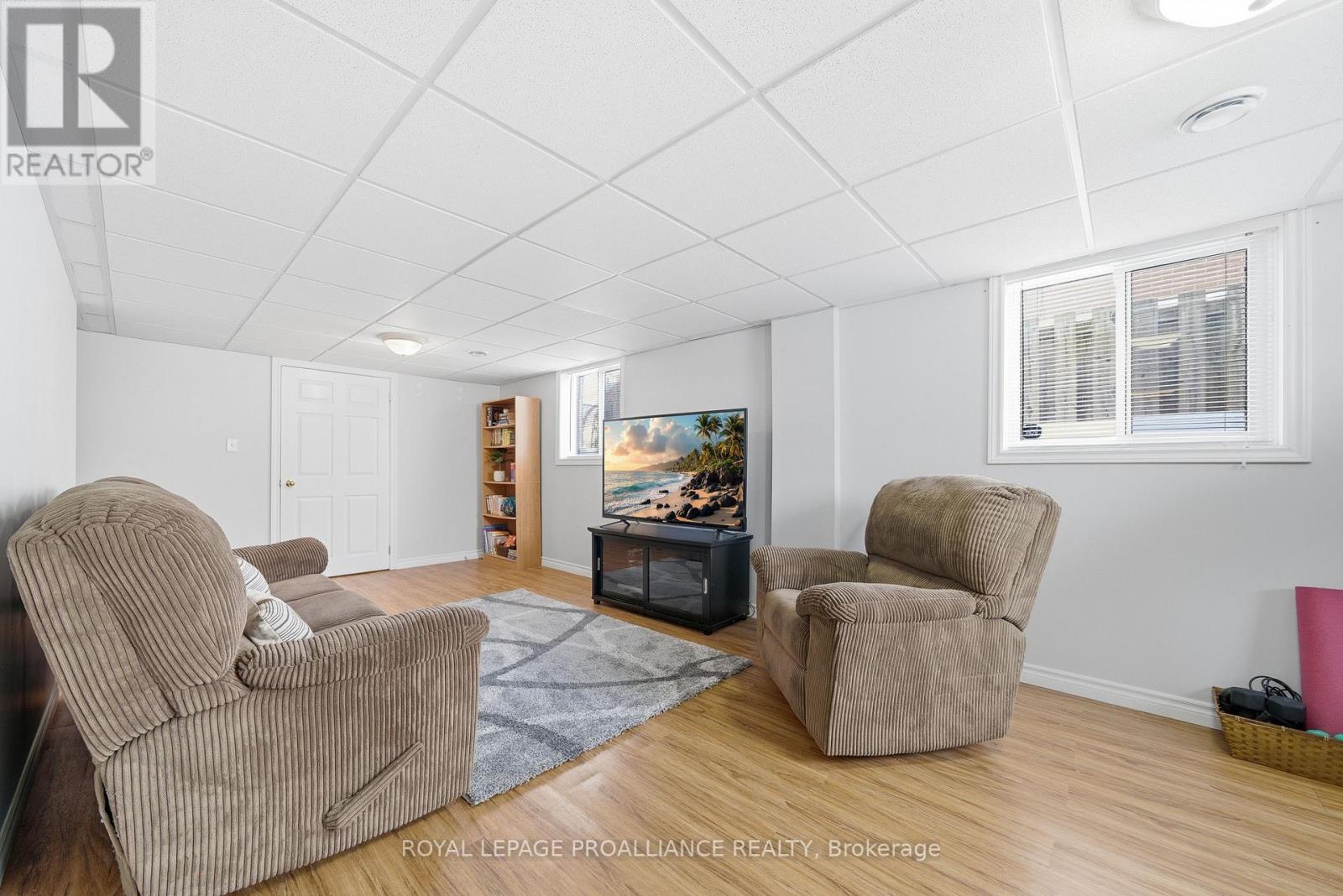 533 Bridge Street E, Belleville (Belleville Ward), Ontario  K8N 1R7 - Photo 30 - X12792924