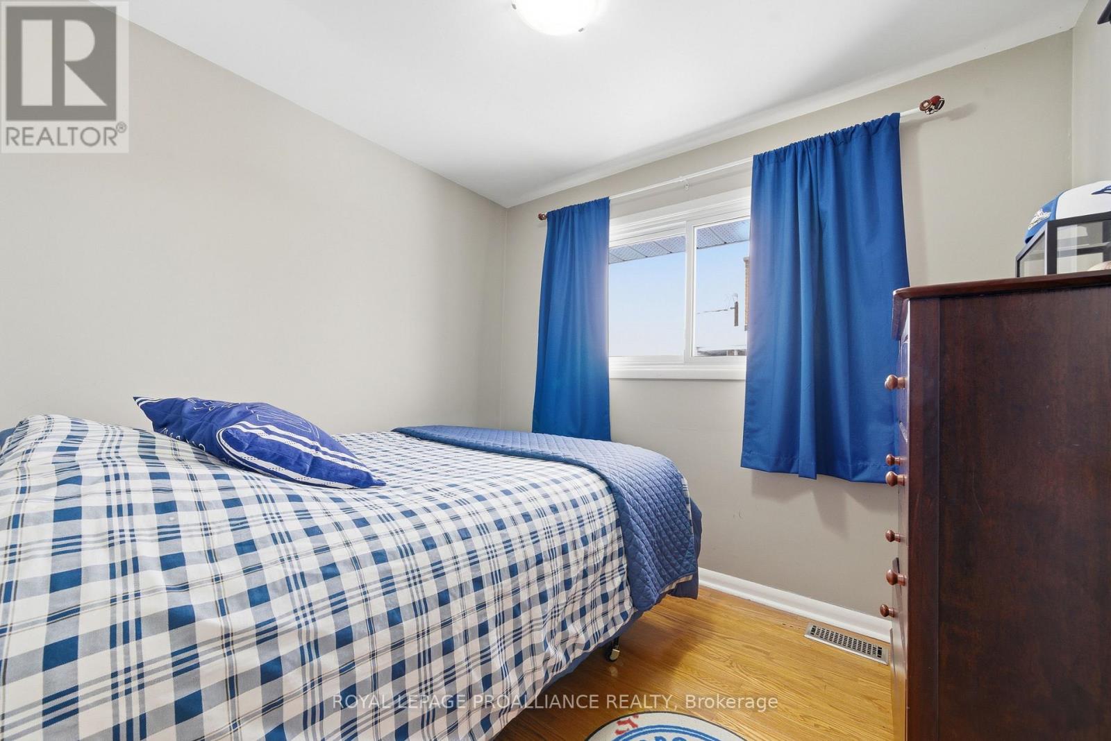 533 Bridge Street E, Belleville (Belleville Ward), Ontario  K8N 1R7 - Photo 35 - X12792924