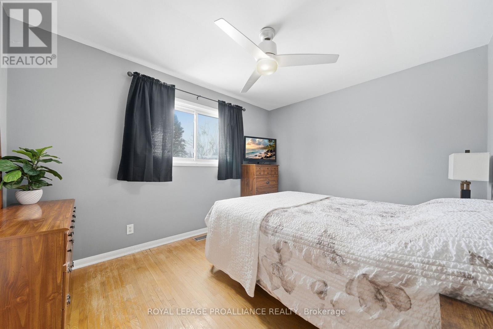 533 Bridge Street E, Belleville (Belleville Ward), Ontario  K8N 1R7 - Photo 41 - X12792924