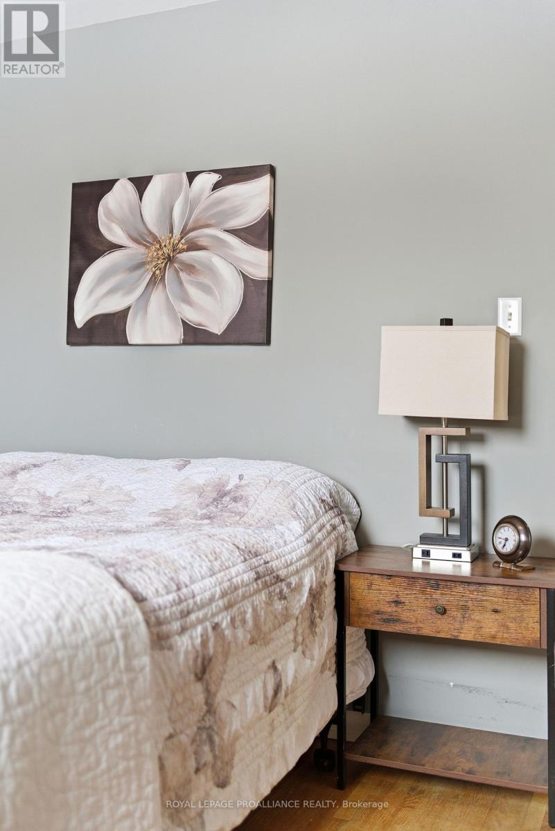 533 Bridge Street E, Belleville (Belleville Ward), Ontario  K8N 1R7 - Photo 43 - X12792924