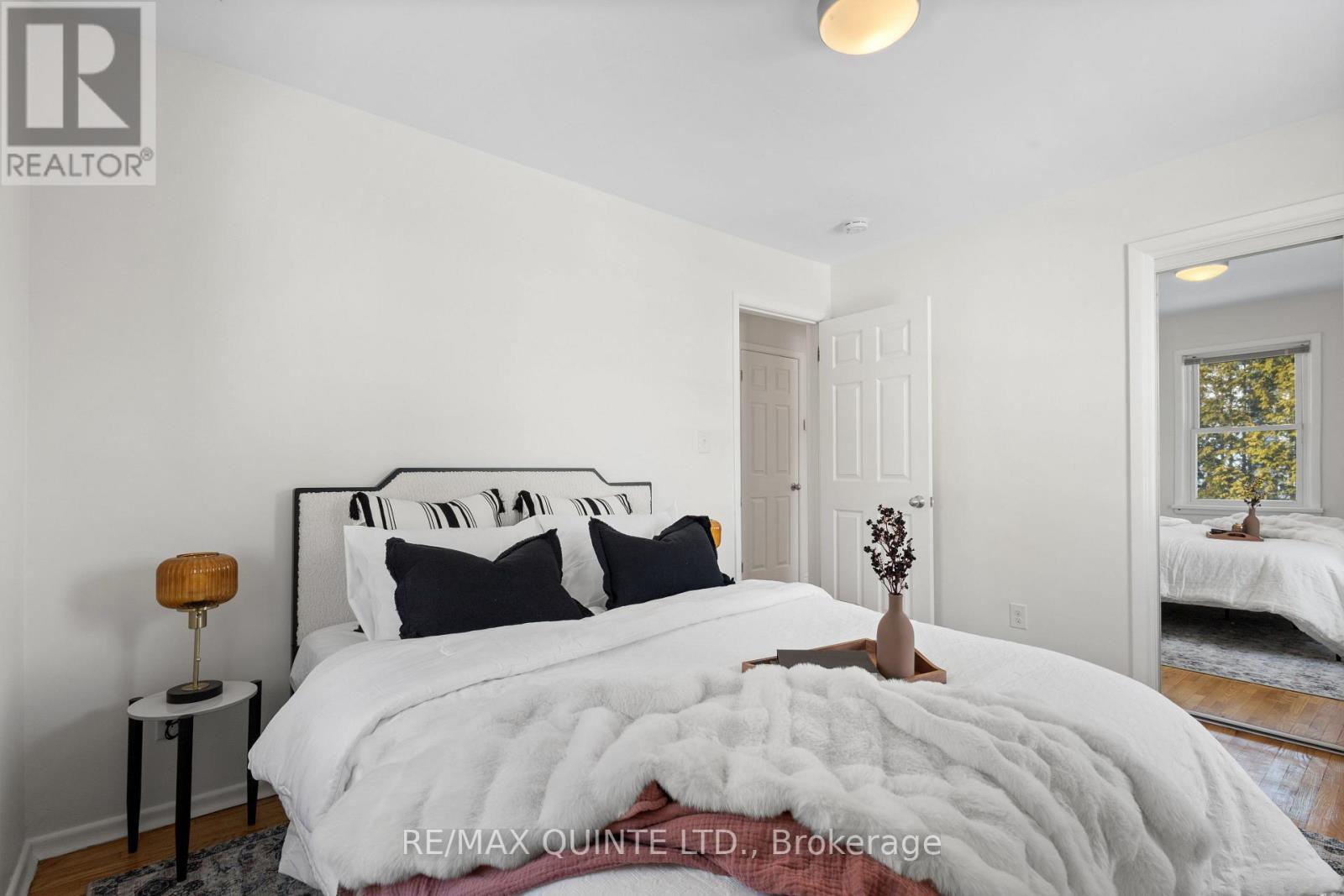 20 Prospect Avenue, Prince Edward County (Picton Ward), Ontario  K0K 2T0 - Photo 22 - X12793004