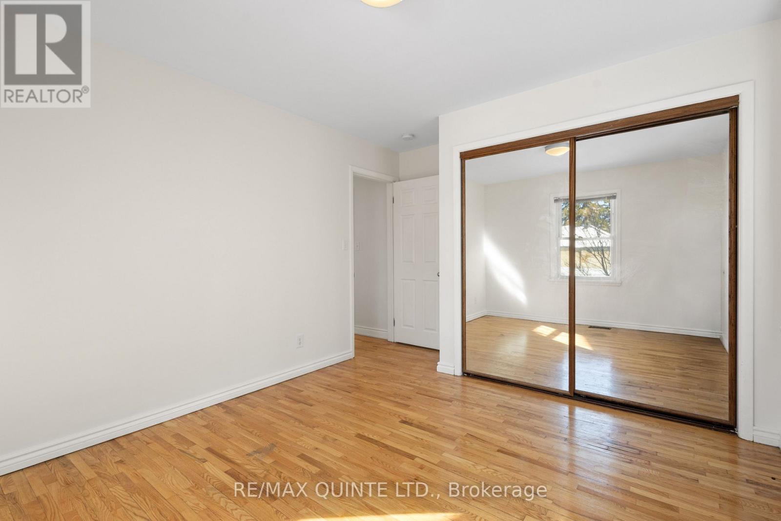 20 Prospect Avenue, Prince Edward County (Picton Ward), Ontario  K0K 2T0 - Photo 26 - X12793004