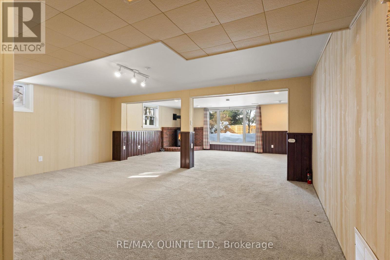 20 Prospect Avenue, Prince Edward County (Picton Ward), Ontario  K0K 2T0 - Photo 35 - X12793004