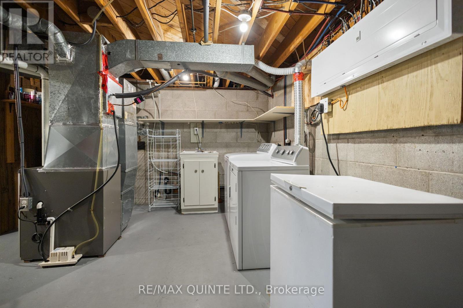 20 Prospect Avenue, Prince Edward County (Picton Ward), Ontario  K0K 2T0 - Photo 39 - X12793004