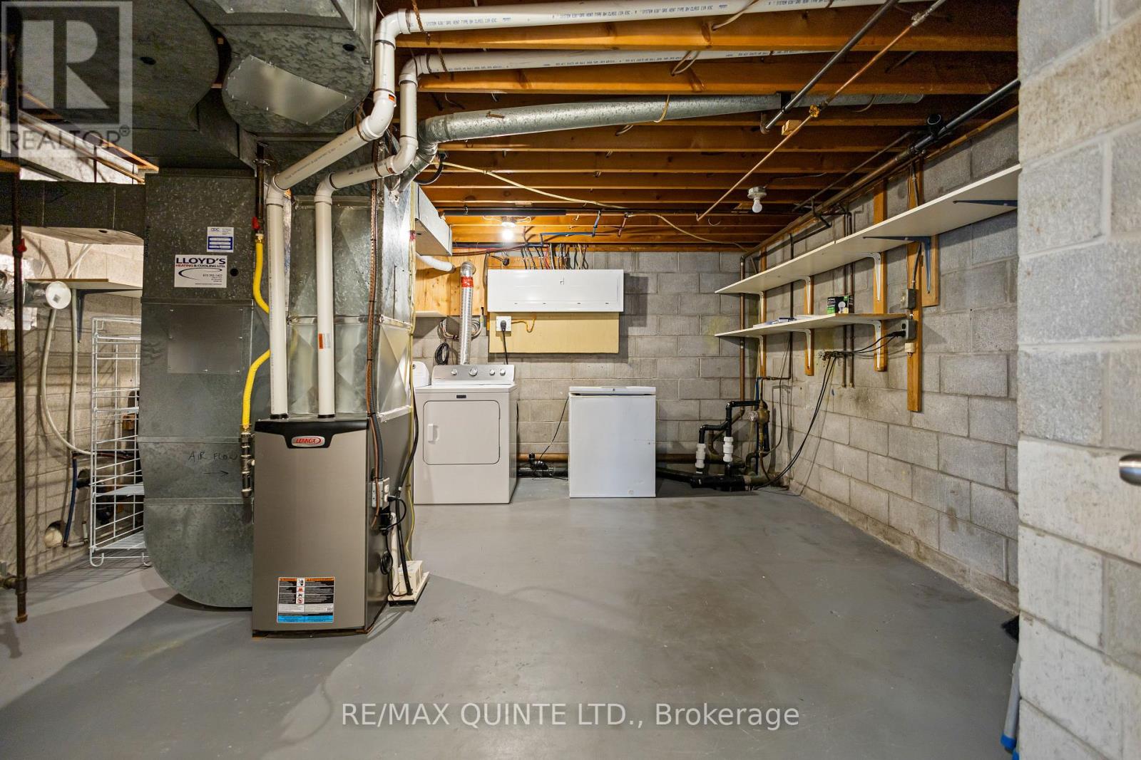 20 Prospect Avenue, Prince Edward County (Picton Ward), Ontario  K0K 2T0 - Photo 40 - X12793004