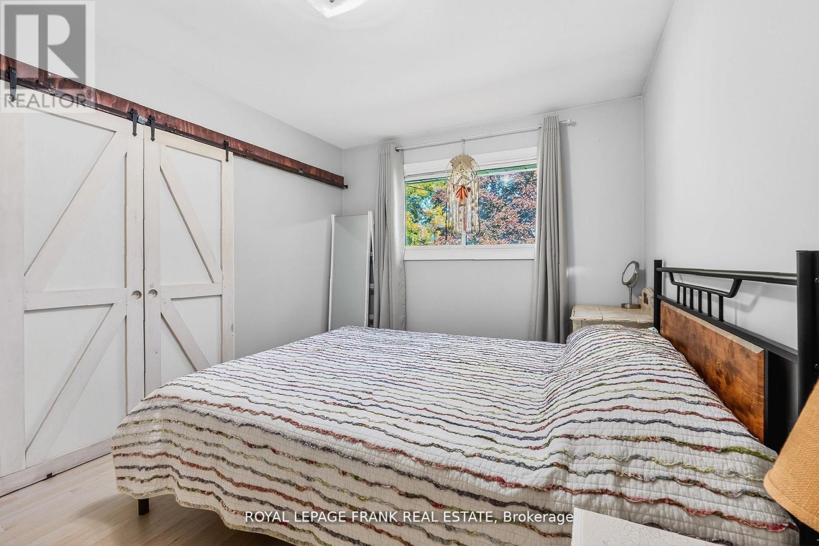 32 Melbourne Street E, Kawartha Lakes, Ontario  K9V 1X7 - Photo 14 - X12793190