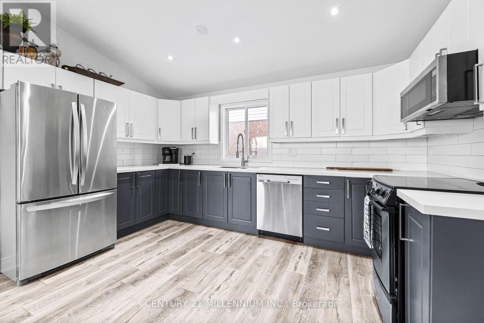 82 Orchid Crescent, Kitchener, Ontario  N2E 3N4 - Photo 11 - X12788568