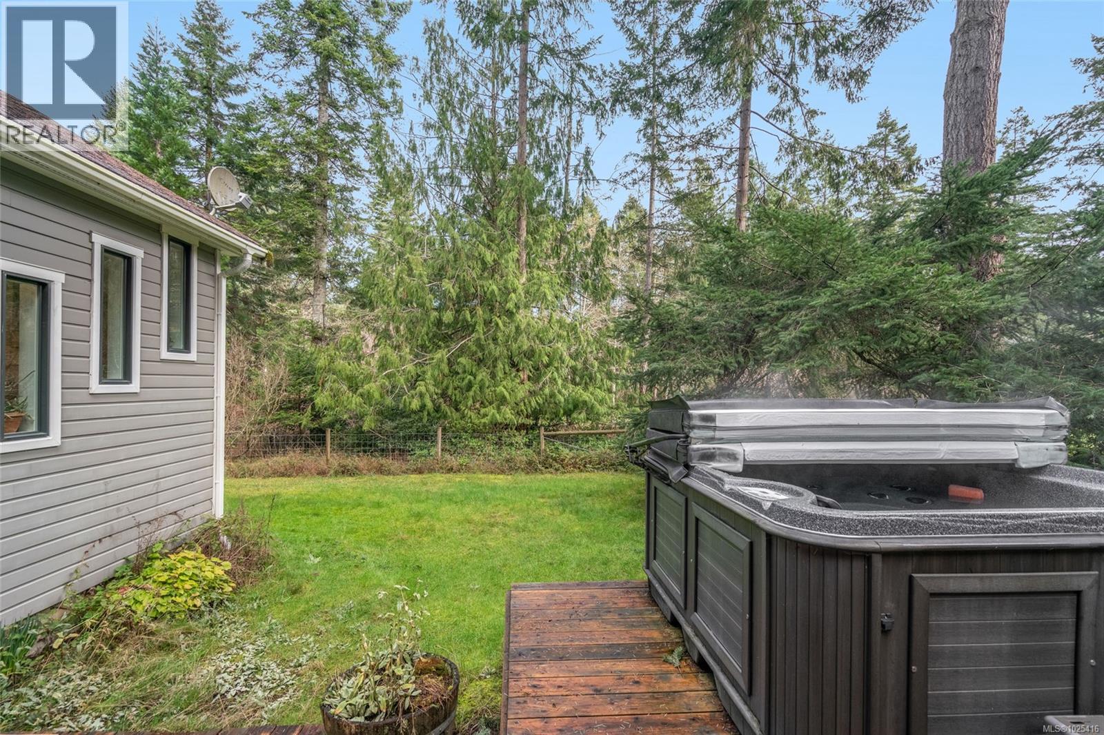 885 Horseshoe Rd, Gabriola Island, British Columbia  V0R 1X3 - Photo 32 - 1025416