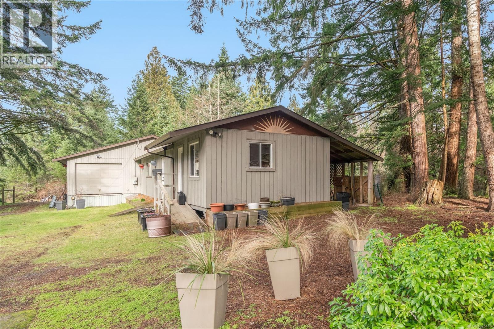 885 Horseshoe Rd, Gabriola Island, British Columbia  V0R 1X3 - Photo 39 - 1025416