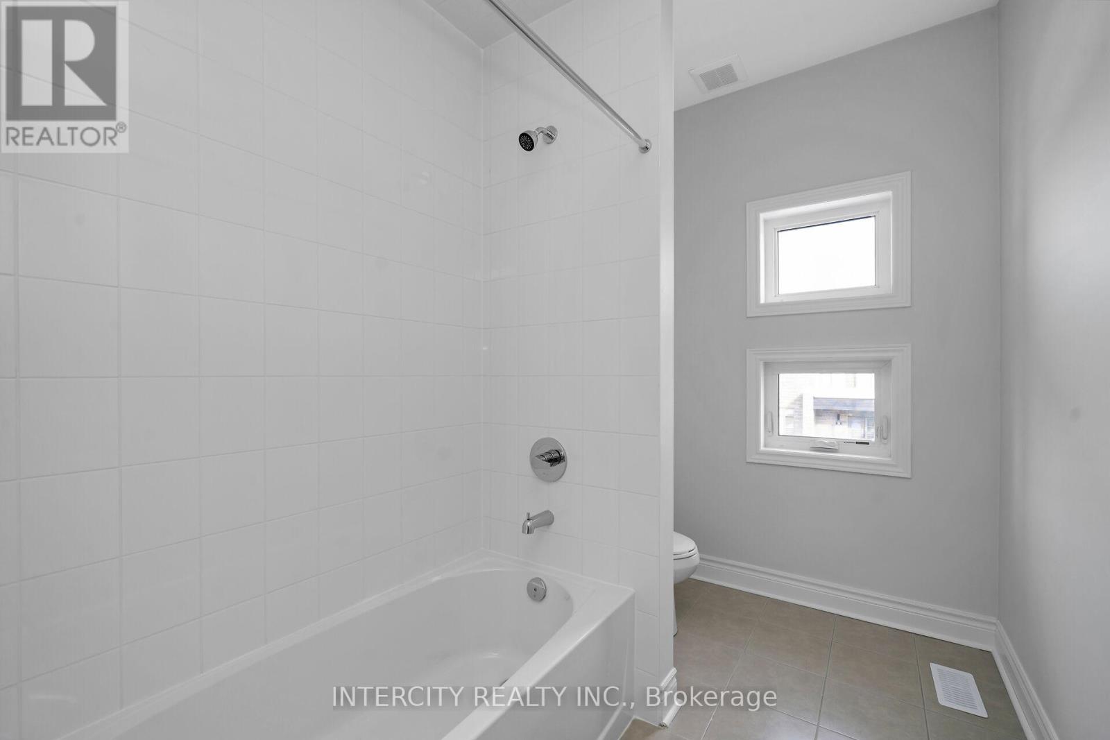 68 Claremont Drive, Brampton, Ontario  L6R 4E8 - Photo 25 - W12715162