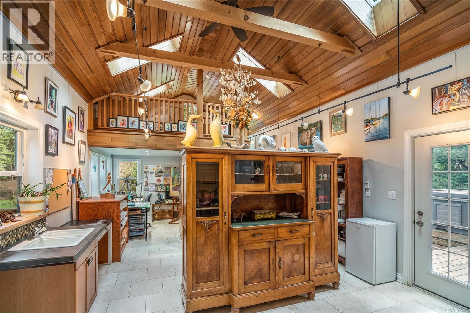 885 Horseshoe Rd, Gabriola Island, British Columbia  V0R 1X3 - Photo 13 - 1025416