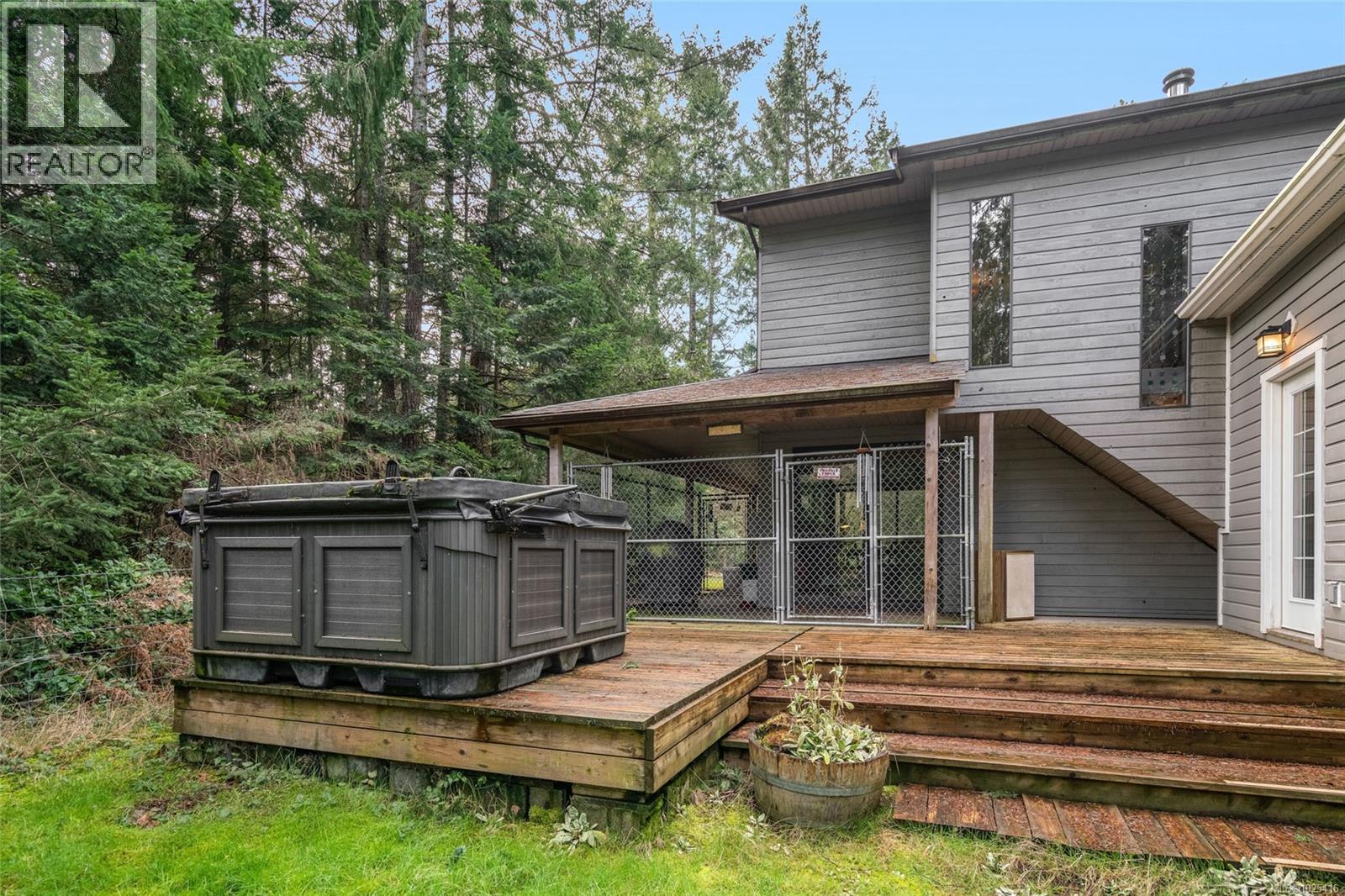 885 Horseshoe Rd, Gabriola Island, British Columbia  V0R 1X3 - Photo 31 - 1025416