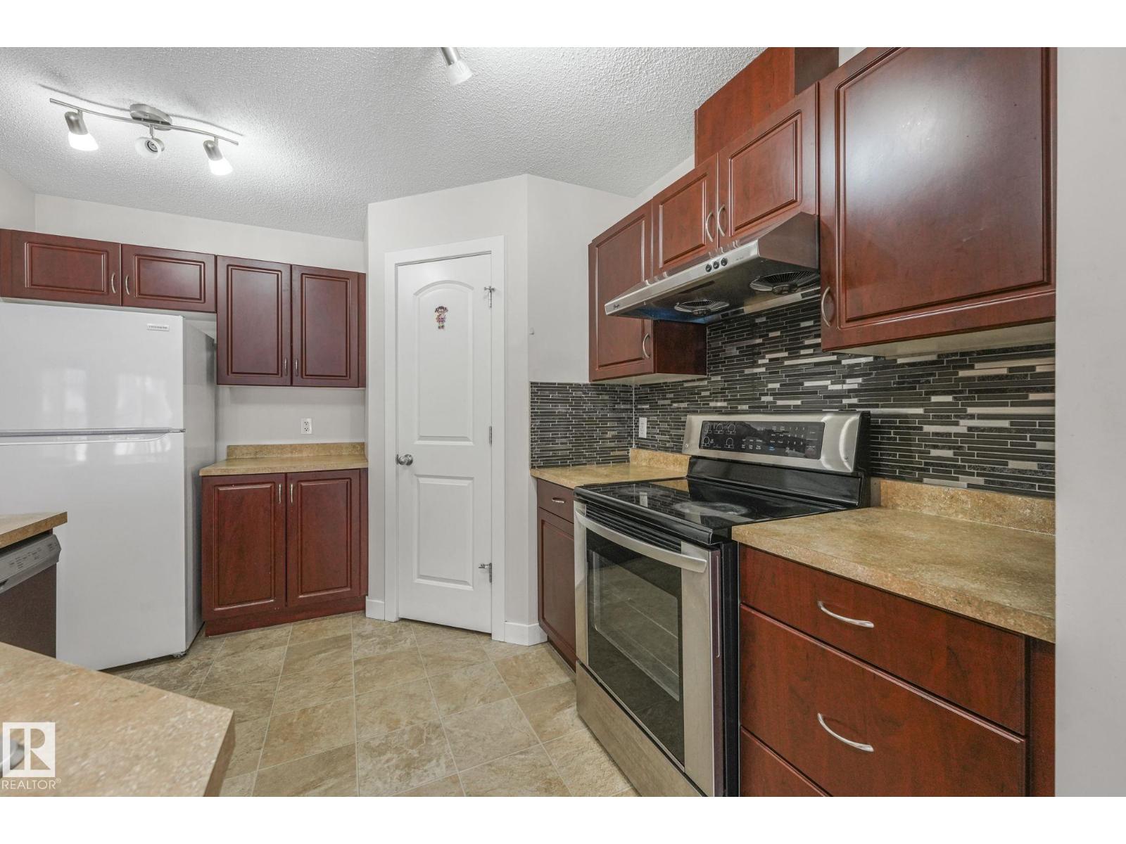 #6 14208 36 St Nw, Edmonton, Alberta  T5Y 0E4 - Photo 11 - E4471943