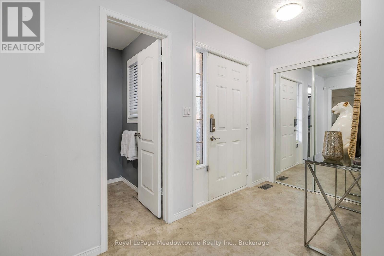 44 Corbett Street, Cambridge, Ontario  N1T 1V5 - Photo 5 - X12793070