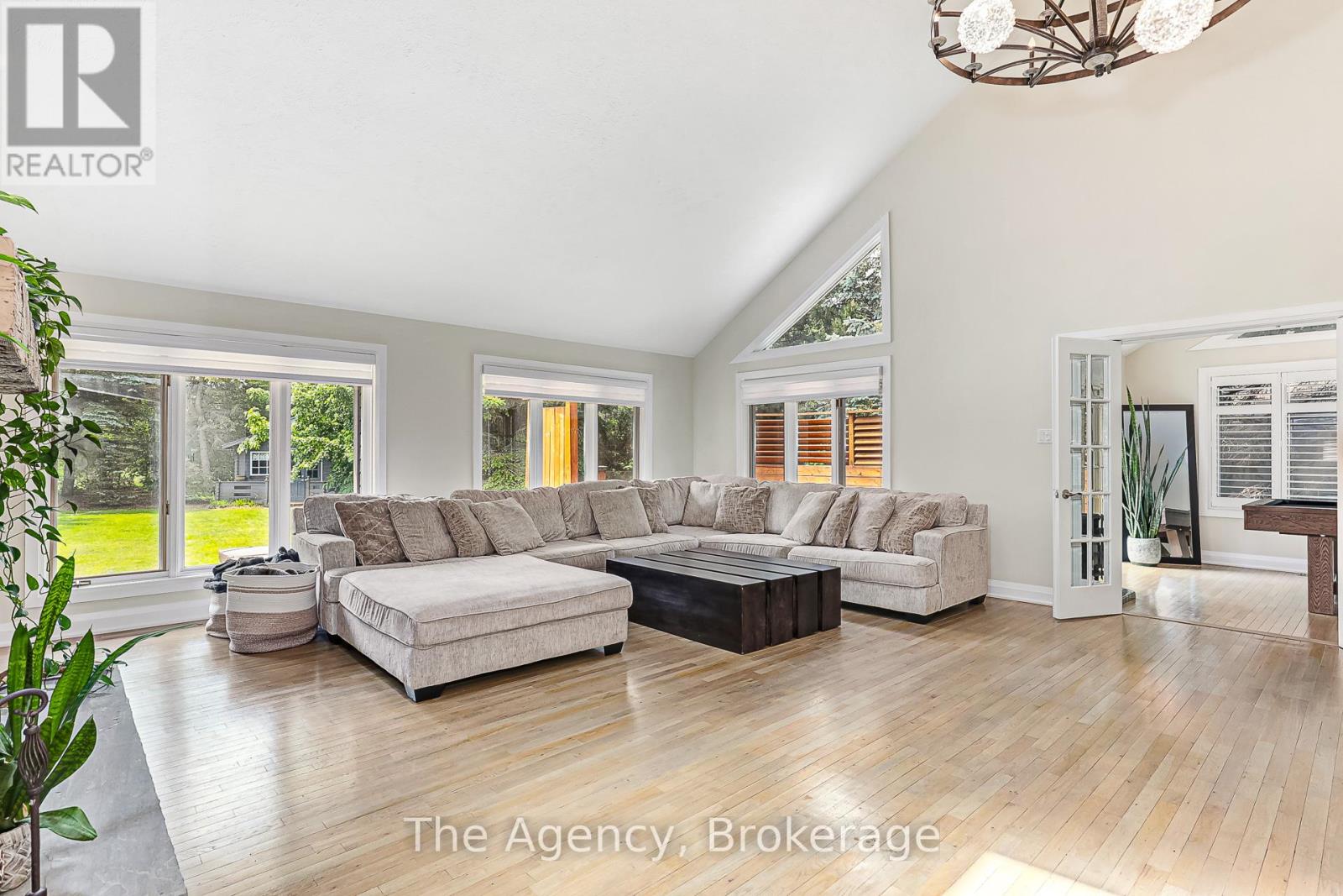 136 Grand Cypress Lane, Blue Mountains, Ontario  L9Y 0K6 - Photo 4 - X12793198