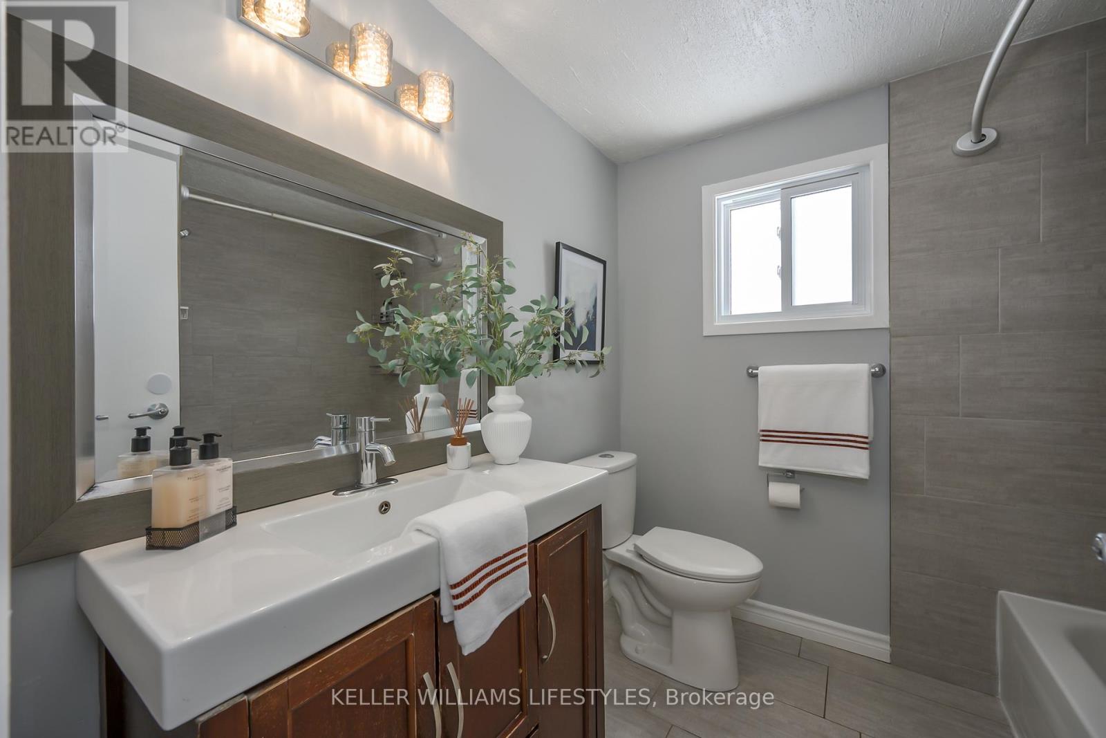 29 Sasha Crescent, London South, Ontario  N6E 2M4 - Photo 17 - X12792920