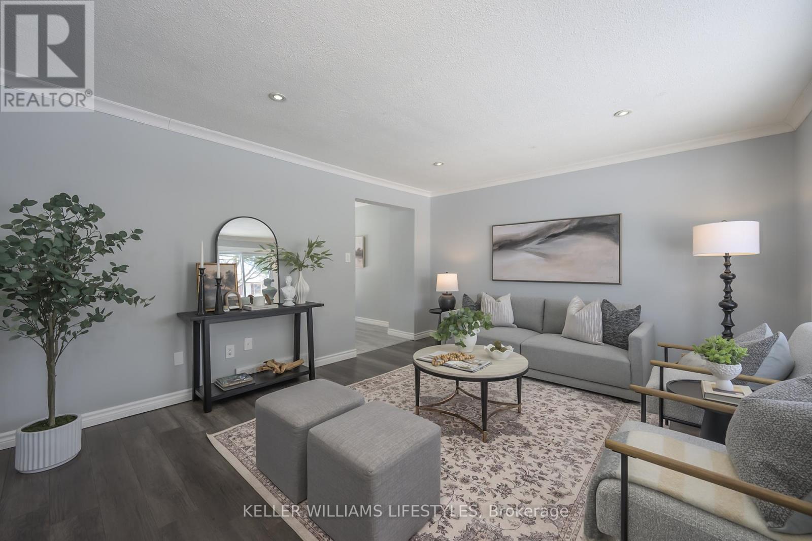 29 Sasha Crescent, London South, Ontario  N6E 2M4 - Photo 2 - X12792920