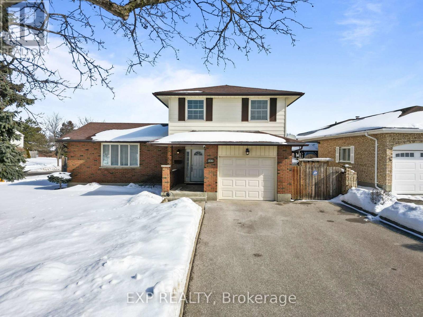 111 Roundhill Court, London South, Ontario  N5Z 4N3 - Photo 2 - X12793006