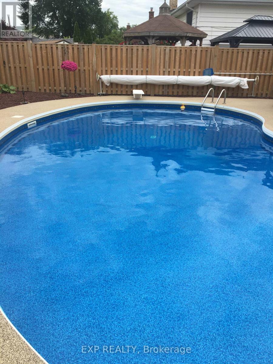 111 Roundhill Court, London South, Ontario  N5Z 4N3 - Photo 40 - X12793006