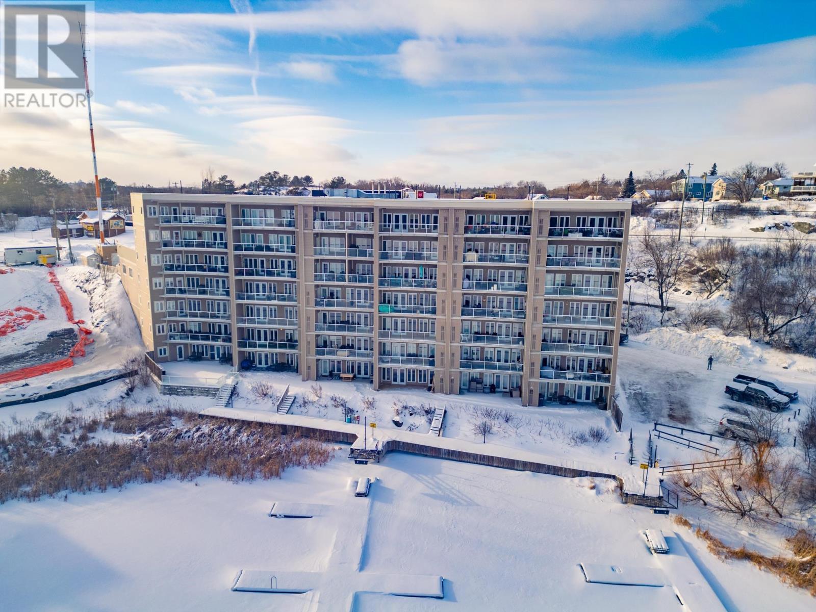 5- 204 Bay Road, Kenora, Ontario