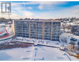 5- 204 Bay Road, Kenora, Ontario